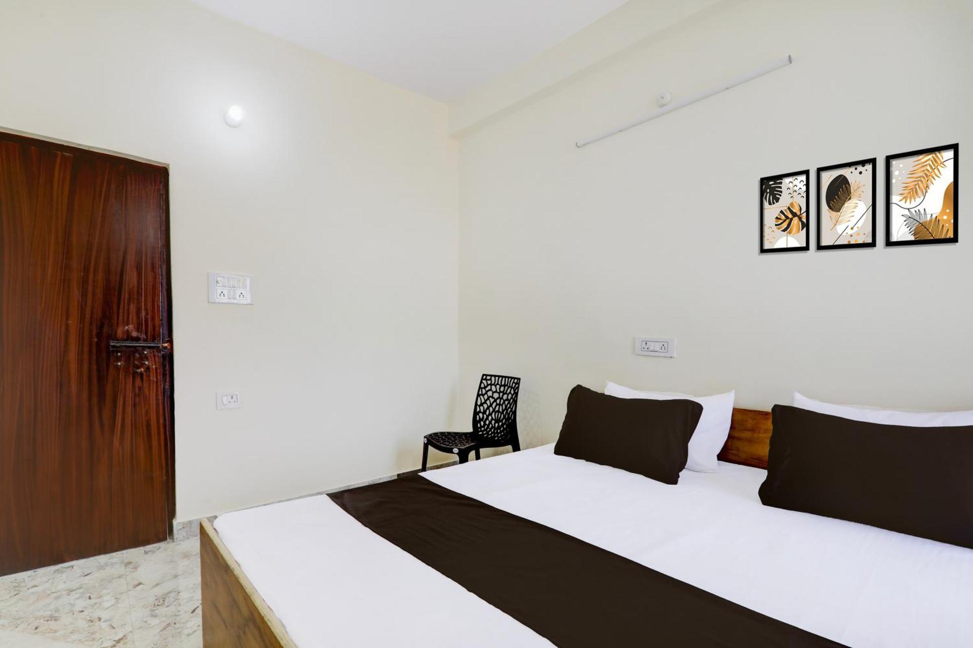 Hotel O Rn Chinhat Экстерьер фото